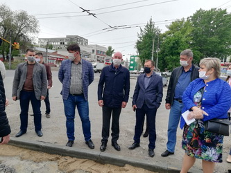 Вячеслав Доронин оценил работы по ремонту тротуаров Заводского района